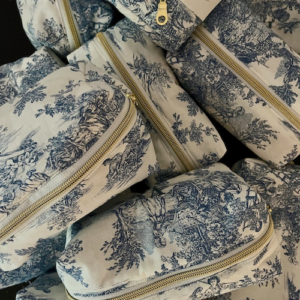 Trousse de toilette Toile de Jouy bleue et blanche