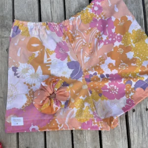 Short fleuri rose orange jaune vintage
